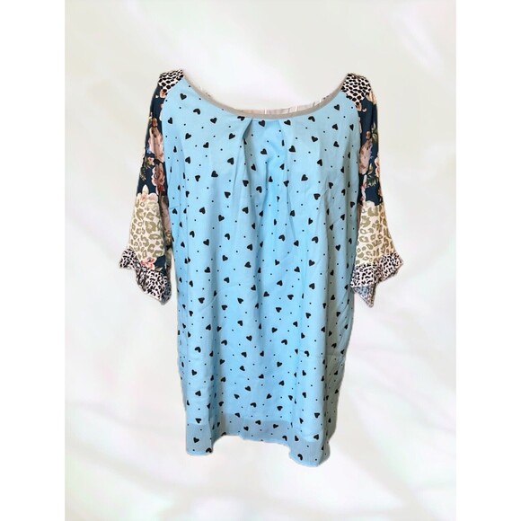 NEW Chic Flounce Sleeve Blouse Leopard & Heart Print Crew Neck Top Size L Blue - Picture 3 of 10